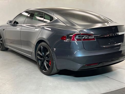 Used 2019 Tesla Model S Performance AWD/4WD image 3