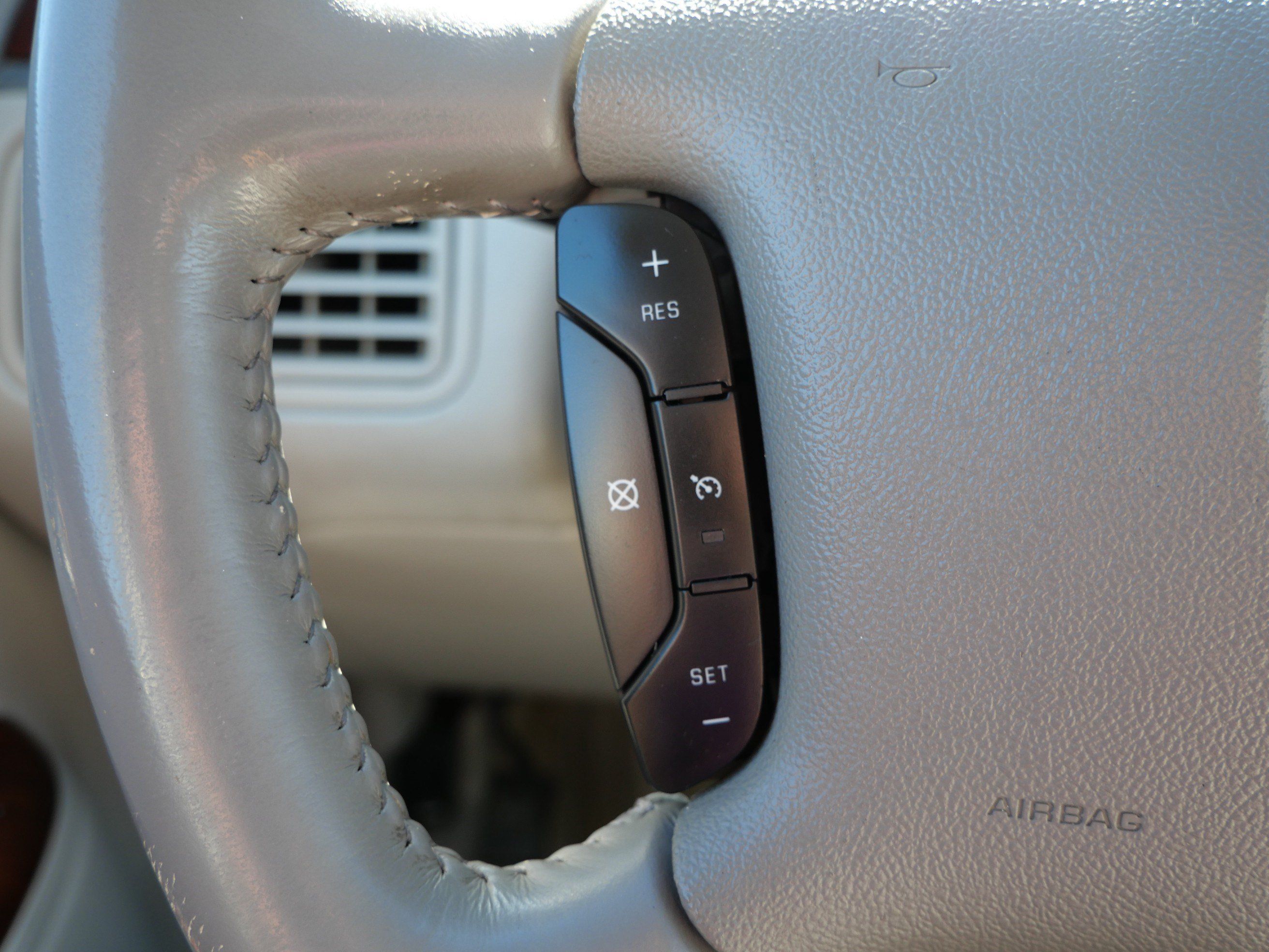 Used 2008 Buick LaCrosse CX FWD image 28