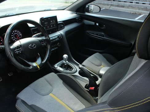 Used 2019 Hyundai Veloster Turbo R-Spec image 11