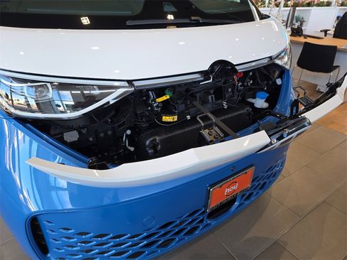 New 2025 Volkswagen ID. Buzz 1st Edition image 8