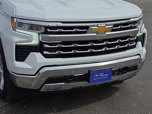 Used 2024 Chevrolet Silverado 1500 LTZ w/ Technology Package image 9