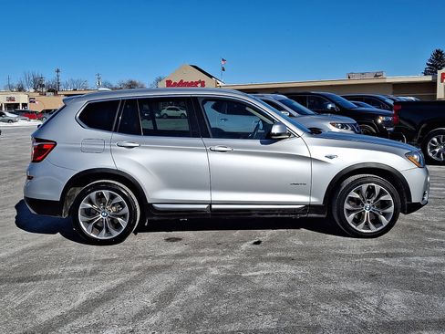 Used 2017 BMW X3 xDrive28i image 7