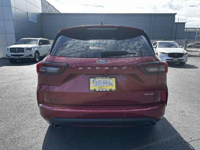 Certified 2023 Ford Escape ST-Line w/ Tech Pack #1 AWD/4WD image 6