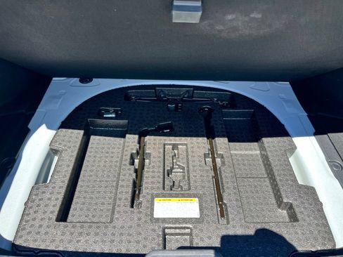 Used 2023 Lexus ES 350 F Sport w/ Accessory Package (Z2) FWD image 21
