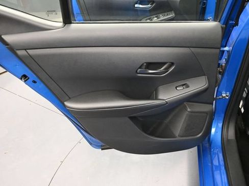 Used 2025 Nissan Sentra SV FWD image 26