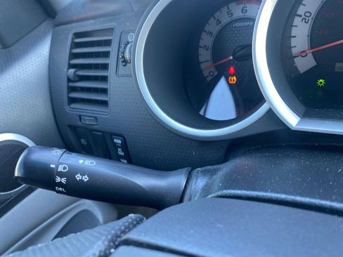 Used 2014 Toyota Tacoma PreRunner image 27