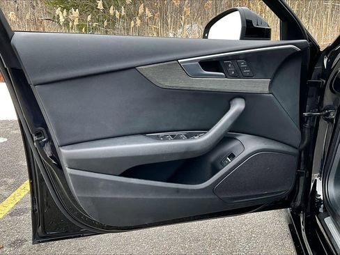 Used 2017 Audi A4 2.0T Premium w/ Convenience Package image 21