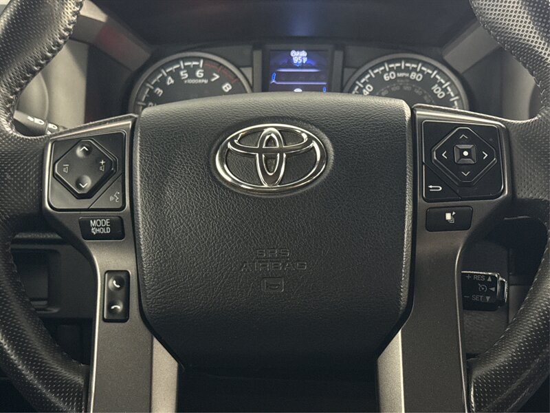 Used 2017 Toyota Tacoma TRD Sport w/ Tow Package RWD image 15