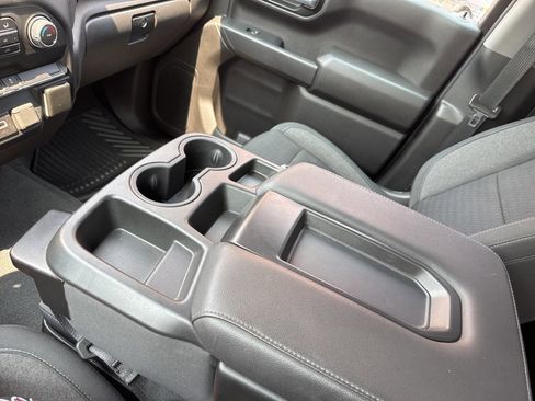 Used 2022 Chevrolet Silverado 1500 Custom image 30