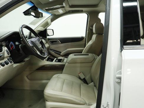 Used 2019 GMC Yukon Denali w/ Denali Ultimate Package AWD/4WD image 7