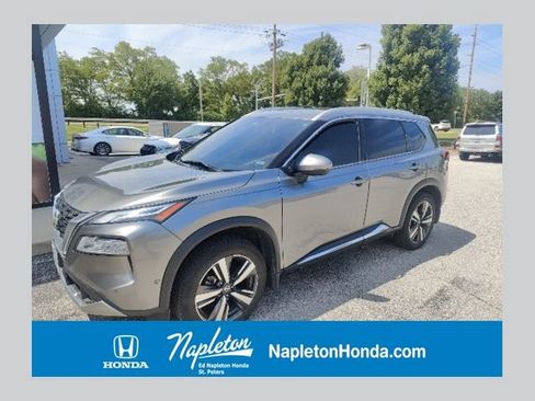 Used 2021 Nissan Rogue Platinum AWD/4WD image 1