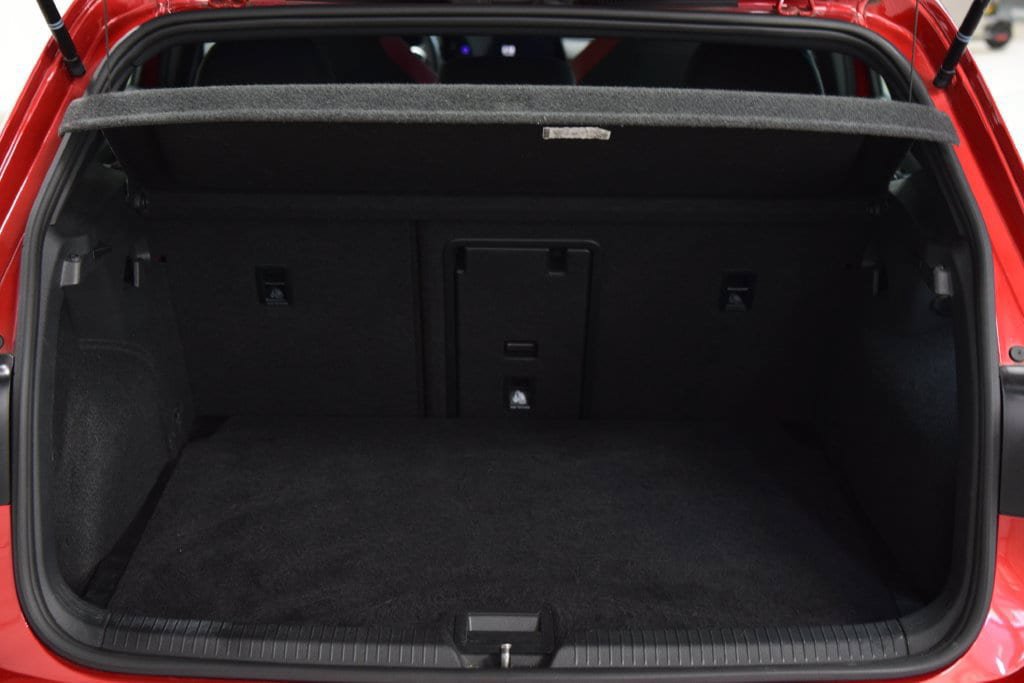 Used 2024 Volkswagen GTI SE FWD image 23