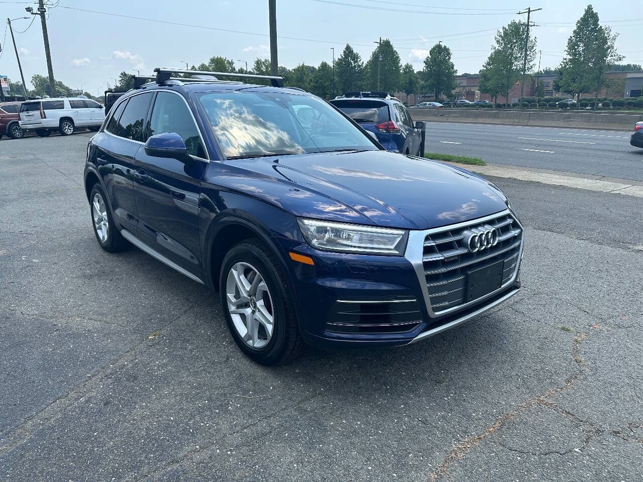 Used 2019 Audi Q5 2.0T Premium w/ Convenience Package AWD/4WD image 6