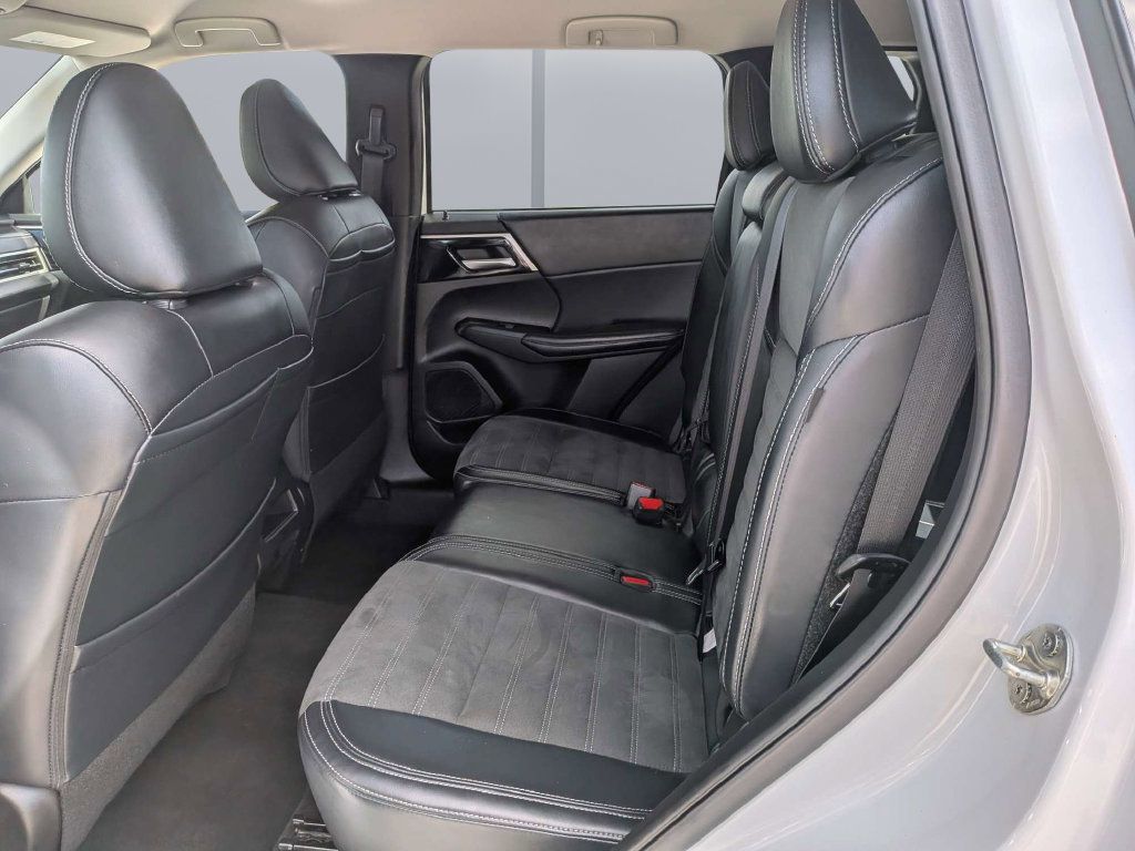 Used 2024 Mitsubishi Outlander SE AWD/4WD image 22