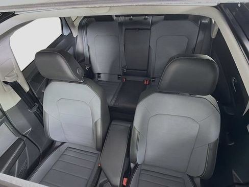 Used 2025 Volkswagen Jetta SE FWD image 14