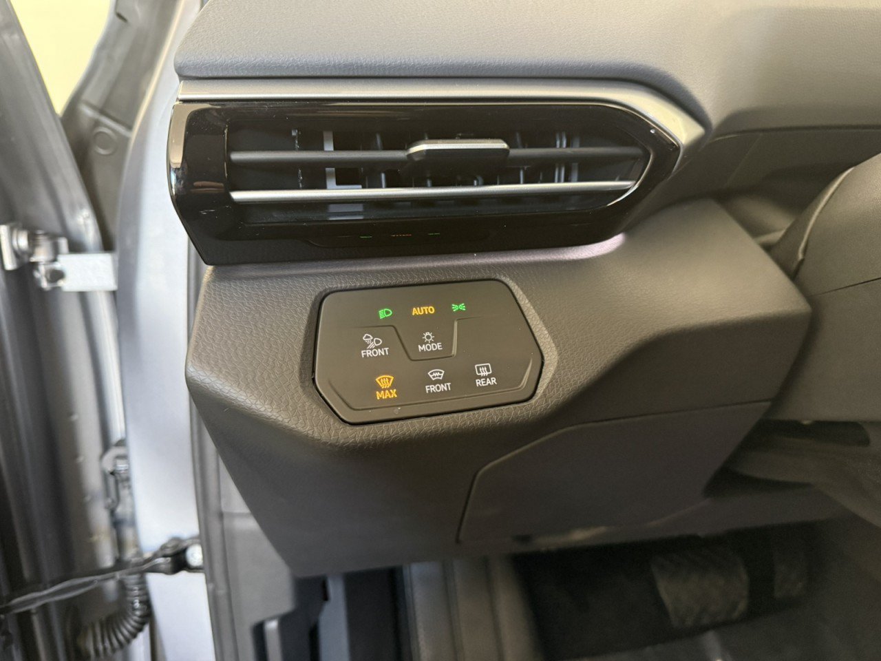Used 2024 Volkswagen ID.4 Pro S AWD/4WD image 22