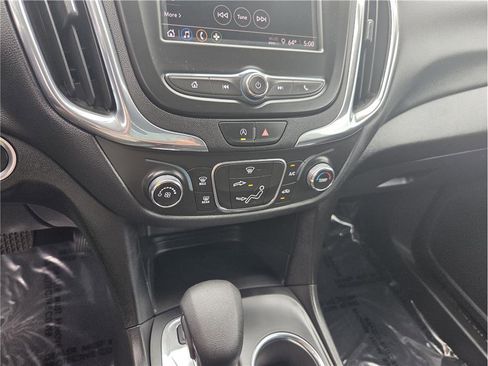 Used 2023 Chevrolet Equinox LT AWD/4WD image 19