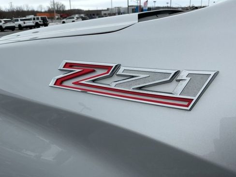 Used 2021 Chevrolet Silverado 1500 LT image 31