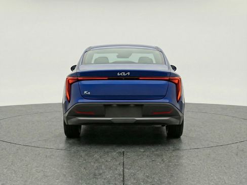 Used 2025 Kia K4 LXS image 7