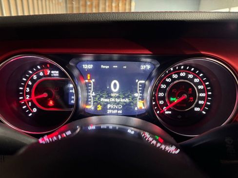 Used 2022 Jeep Wrangler Unlimited Rubicon w/ Dual Top Group image 8