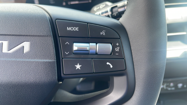 New 2026 Kia K4 EX FWD image 32