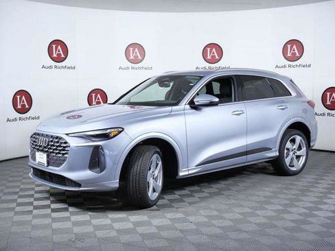 New 2025 Audi Q5 Premium Plus AWD/4WD image 4