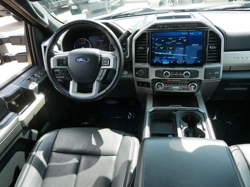 Used 2022 Ford F350 Lariat w/ Lariat Ultimate Package AWD/4WD image 9