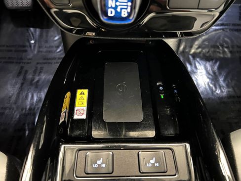 Used 2019 Toyota Prius Limited image 21