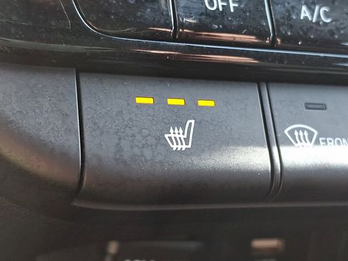 Used 2023 Hyundai Elantra SEL w/ Convenience Package image 22