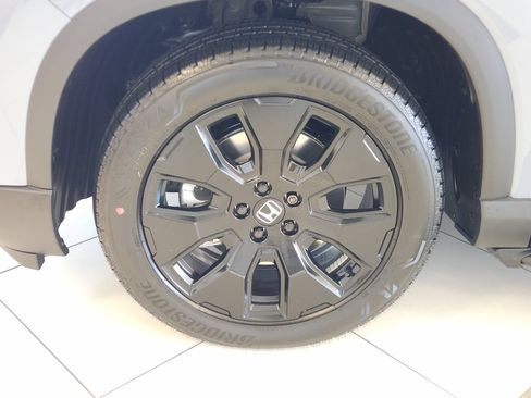 New 2026 Honda Pilot Black Edition image 13