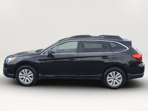 Used 2015 Subaru Outback 2.5i Premium AWD/4WD image 2