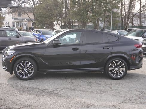 Used 2023 BMW X6 xDrive40i w/ M Sport Package image 22