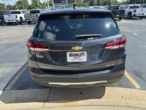 Used 2022 Chevrolet Equinox LT image 6