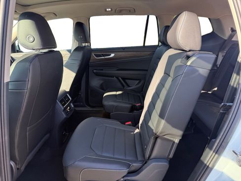 New 2026 Volkswagen Atlas SEL image 16