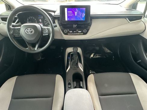 Used 2024 Toyota Corolla LE FWD image 24