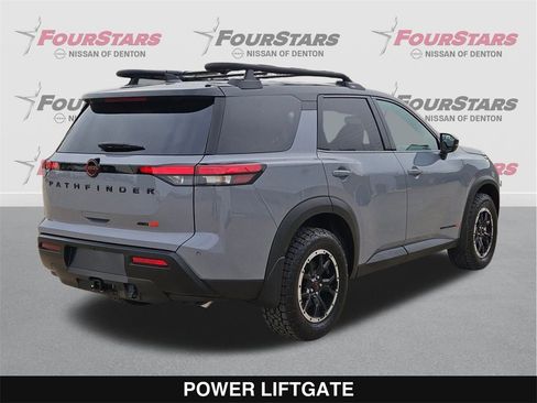 New 2026 Nissan Pathfinder SV image 4