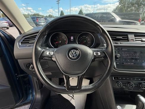 Used 2018 Volkswagen Tiguan SEL image 6