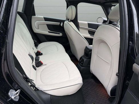 Used 2023 MINI Cooper Countryman SE w/ Storage Package image 31