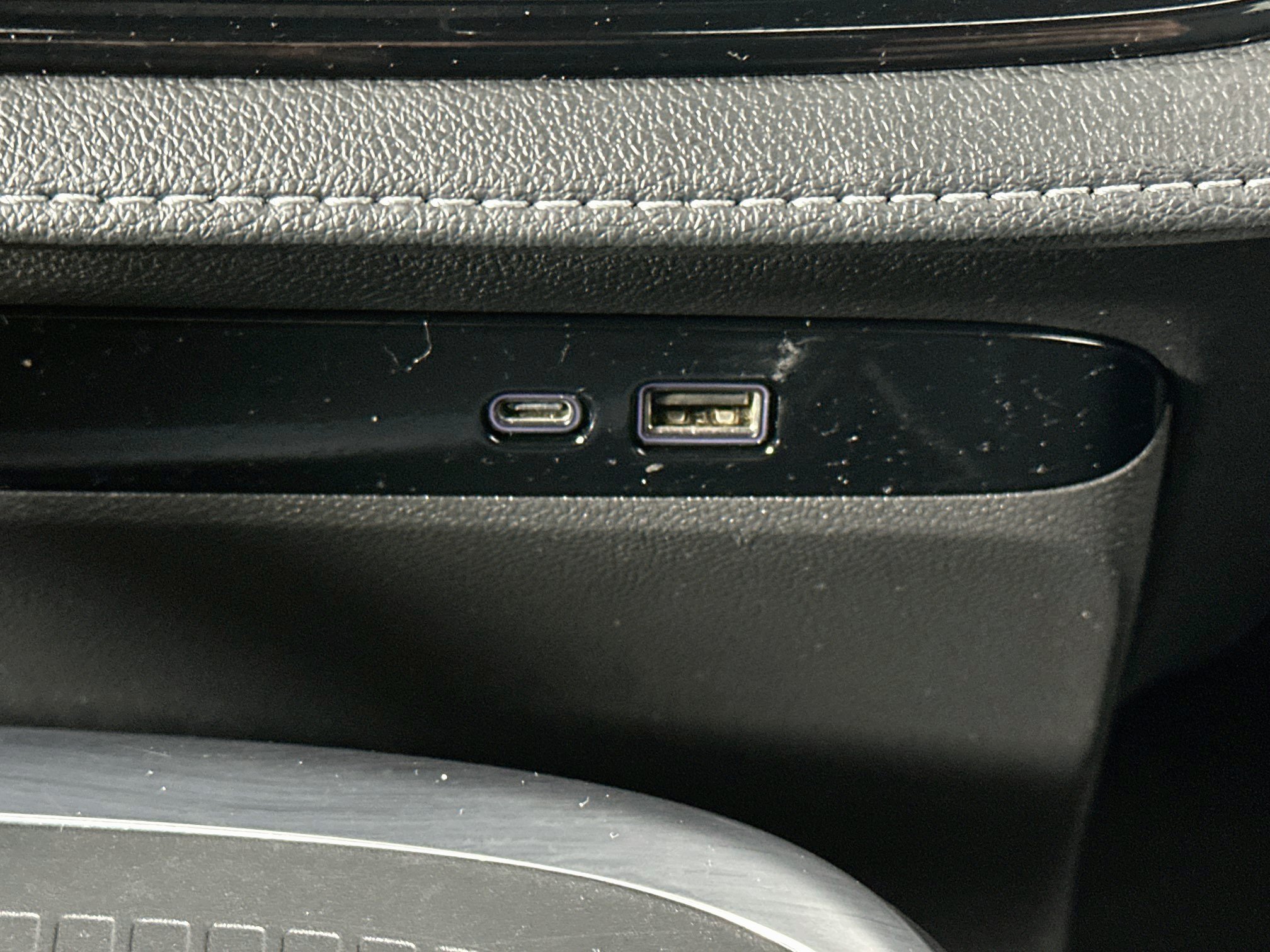 Used 2025 Buick Enclave Preferred FWD image 26
