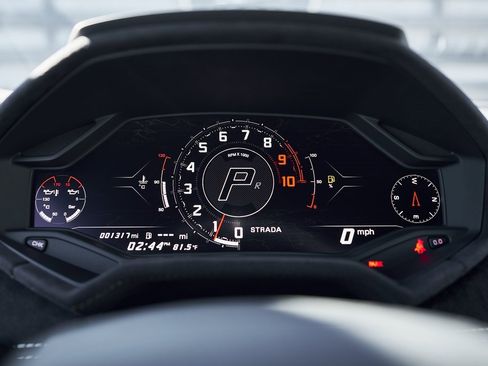 Used 2024 Lamborghini Huracan Sterrato image 46