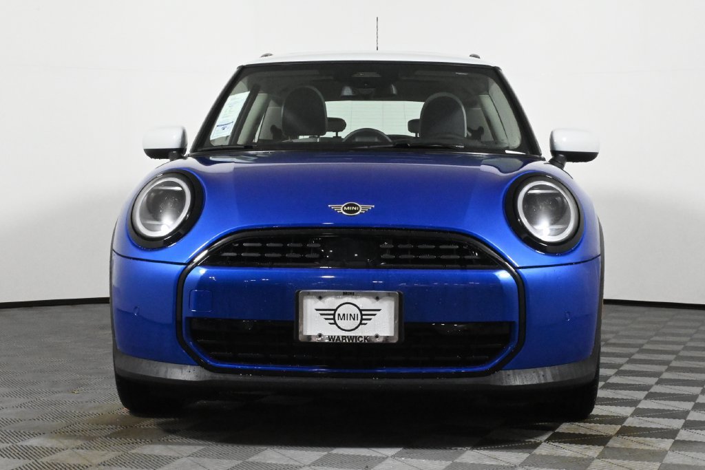 Certified 2025 MINI Cooper 2-Door Hardtop FWD image 10