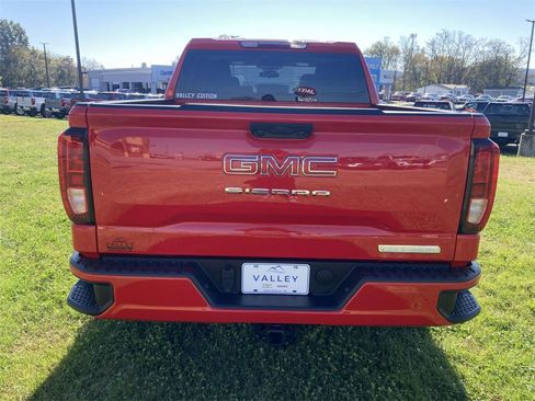 New 2026 GMC Sierra 1500 Elevation image 5