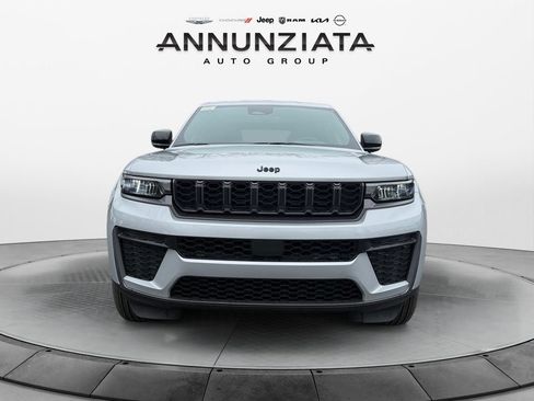 New 2026 Jeep Grand Cherokee Altitude AWD/4WD image 8