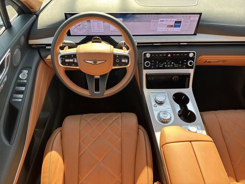 Used 2025 Genesis GV80 3.5T Prestige image 23