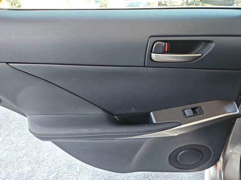 Used 2020 Lexus IS 300 F Sport image 31