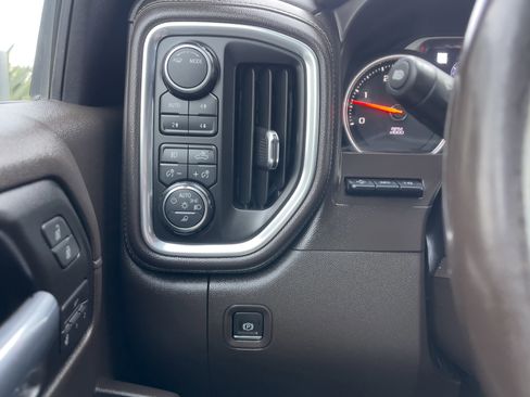 Used 2020 Chevrolet Silverado 2500 LTZ w/ LTZ Premium Package image 40