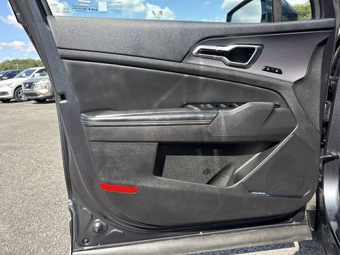 Used 2023 Kia Sportage SX image 15