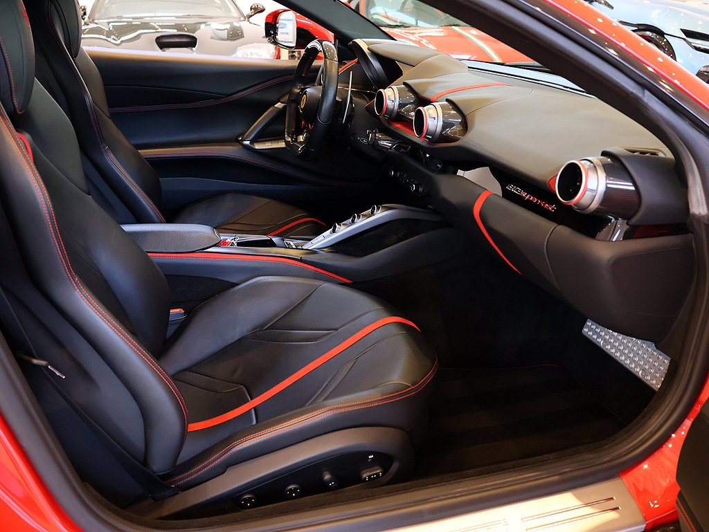 Certified 2018 Ferrari 812 Superfast RWD image 90