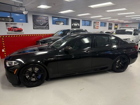 Used 2014 BMW M5 image 3