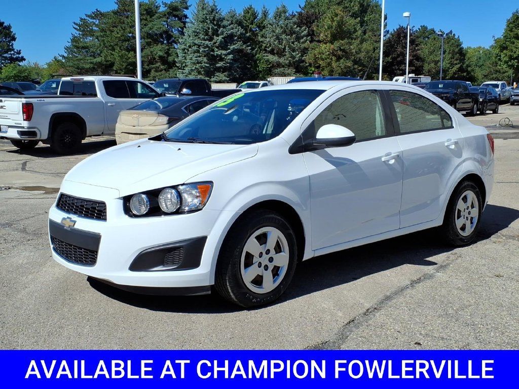 Used 2013 Chevrolet Sonic LS FWD image 3